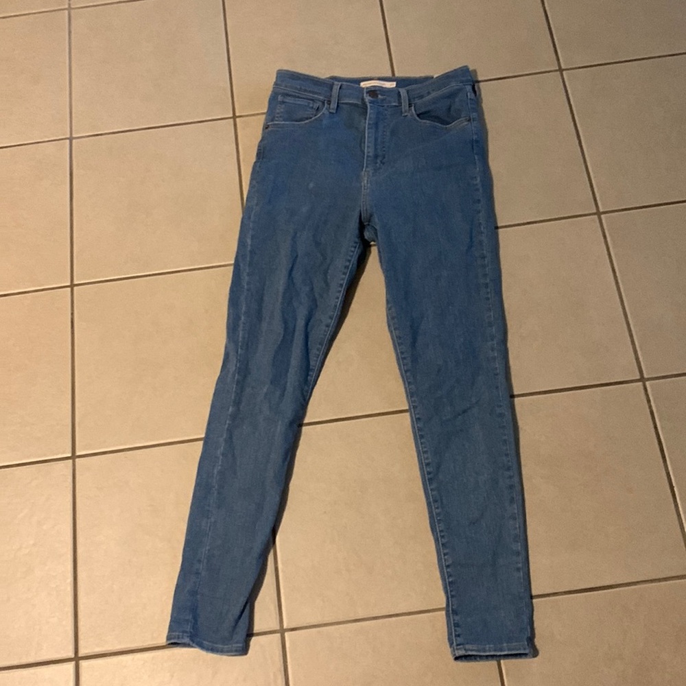 Levi mile high super skinny jeans size 29
